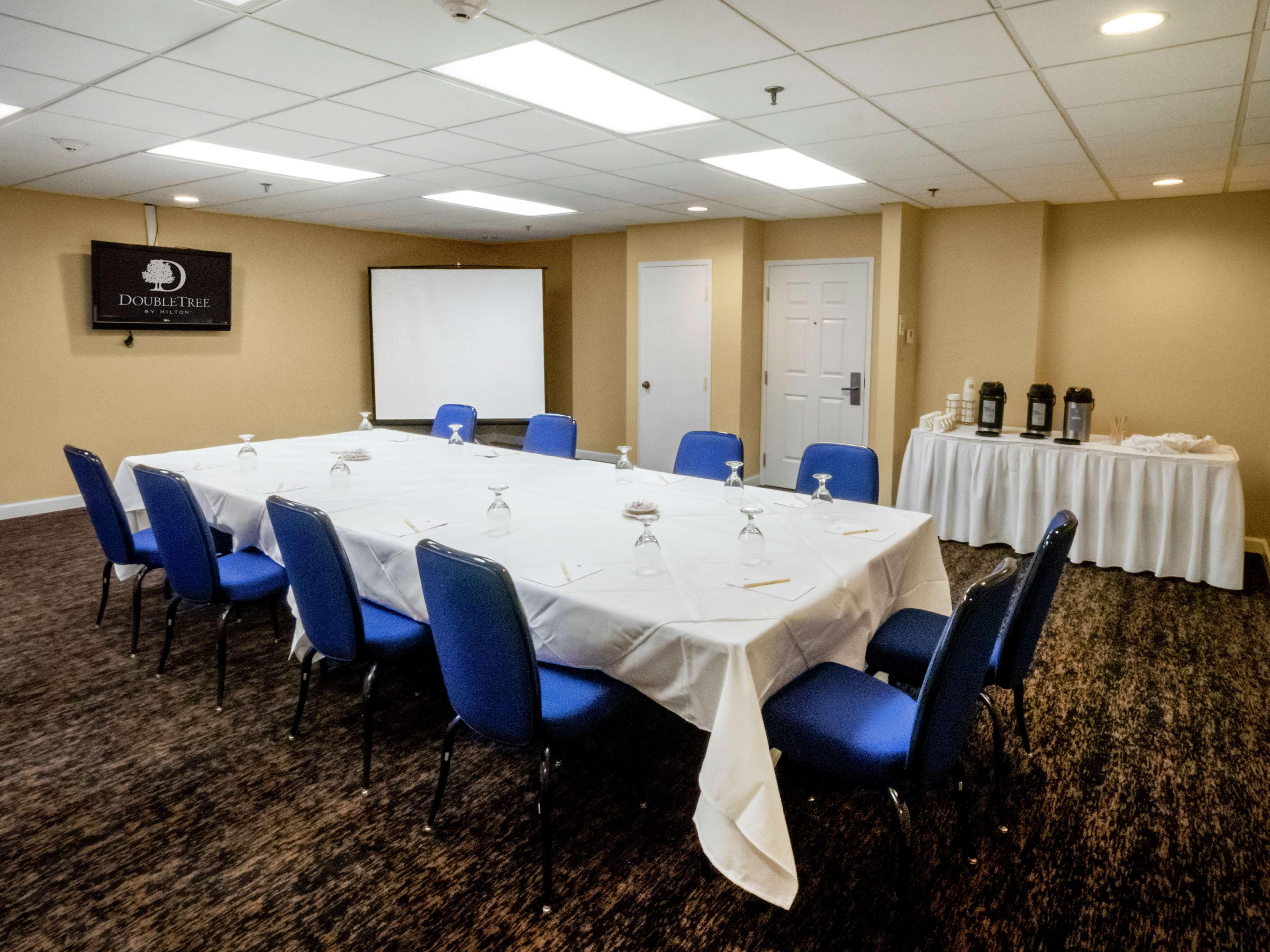 Doubletree By Hilton Buffalo-Amherst Ngoại thất bức ảnh